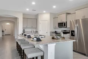 2049 Ashwood Bluff Dr, Ocoee, FL 34761 - Photo 10