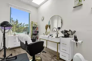 6881 Kingspointe Pkwy, Orlando, FL 32819 - Photo 18