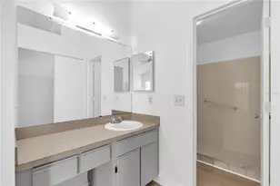 5237 Macadamia Ct, Orlando, FL 32818 - Photo 8