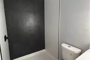 2818 Hargill Dr, Orlando, FL 32806 - Photo 4