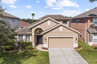 227 Venetian Bay Cir, Sanford, FL 32771 - Photo 2