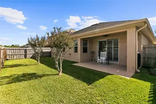 227 Venetian Bay Cir, Sanford, FL 32771 - Photo 14