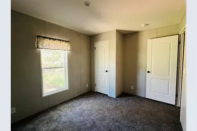 11651 SE 82nd Street, Morriston, FL 32668 - Photo 4