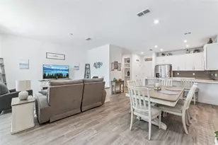 9867 Walkway Dr, Orlando, FL 32832 - Photo 4