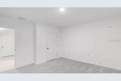 7439 Sandstone Drive, Groveland, FL 34736 - Photo 18