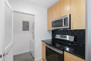 155 S Court Ave, Orlando, FL 32801 - Photo 12