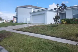 1220 Salisbury Dr, Winter Haven, FL 33881 - Photo 1