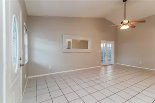 12351 Witheridge Dr, Tampa, FL 33624 - Photo 2
