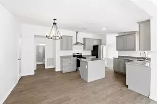 5180 Lexington Cir, Wildwood, FL 34785 - Photo 8