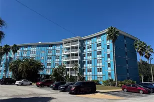 3315 58th Ave S, Saint Petersburg, FL 33712 - Photo 2