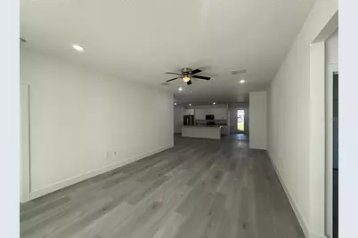 10034 N Darwin Way, Citrus Springs, FL 34434 - Photo 4