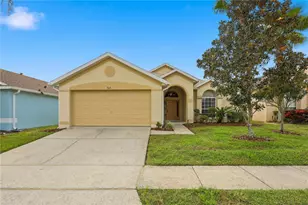 917 Bloomingdale Dr, Davenport, FL 33897 - Photo 2