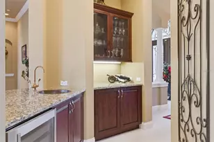 685 Whisper Woods Dr, Lakeland, FL 33813 - Photo 14