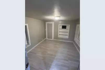 239 S Indiana Avenue, Groveland, FL 34736 - Photo 12