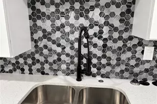 108 Martha St, Auburndale, FL 33823 - Photo 8