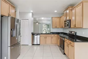 1156 Brenton Manor Dr, Winter Haven, FL 33881 - Photo 6