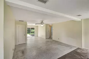 1000 SE 155th St, Summerfield, FL 34491 - Photo 10