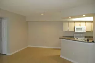 738 Crest Pines Dr, Orlando, FL 32828 - Photo 4