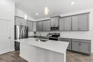 1845 Perch Hammock Loop, Groveland, FL 34736 - Photo 6