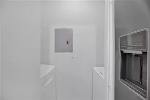 241 Afton Square, Altamonte Springs, FL 32714 - Photo 16