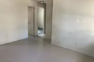 504 Terry St, Wildwood, FL 34785 - Photo 2