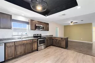 701 E 25th St, Sanford, FL 32771 - Photo 6