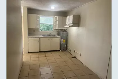 543 Division Street #3, Daytona Beach, FL 32114 - Photo 1