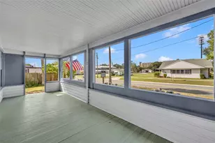 214 N New Hampshire Ave, Tavares, FL 32778 - Photo 8