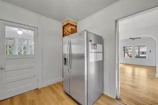 214 N New Hampshire Ave, Tavares, FL 32778 - Photo 16