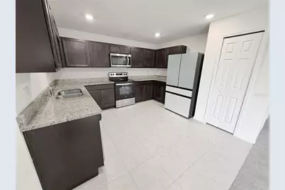 288 Towns Circle, Haines City, FL 33844 - Photo 18
