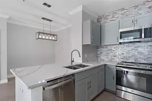 2740 Maitland Crossing Way, Orlando, FL 32810 - Photo 10