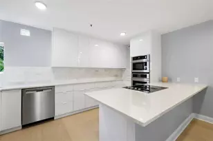 4950 Bayshore Blvd, Tampa, FL 33611 - Photo 10