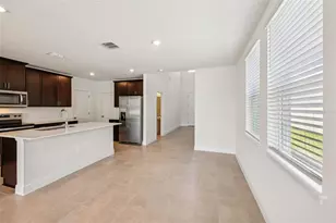 827 Sunshower Dr, Lady Lake, FL 32159 - Photo 10