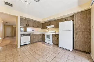 5866 La Costa Dr, Orlando, FL 32807 - Photo 10