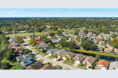 245 Lakebreeze Circle, Lake Mary, FL 32746 - Photo 8