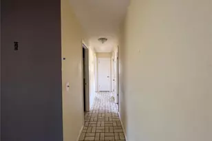 2204 Cherokee Trail, Valrico, FL 33594 - Photo 4