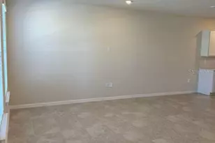 2318 Southbury Dr, Kissimmee, FL 34744 - Photo 2