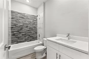 24479 SW Kingsway Cir, Arcadia, FL 34269 - Photo 8