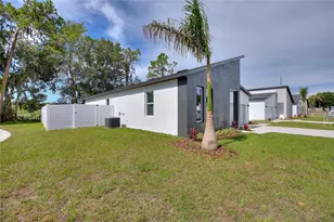 24479 SW Kingsway Cir, Arcadia, FL 34269 - Photo 2