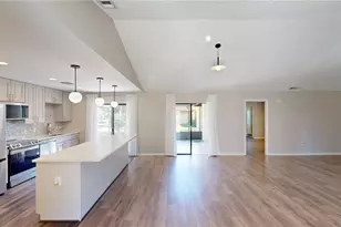 8004 S Madeira Ct, Orlando, FL 32836 - Photo 2