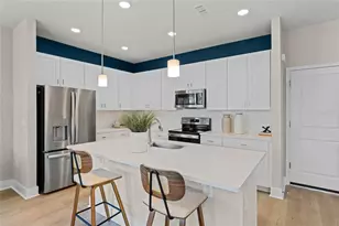 6937 Five Oaks Dr, Harmony, FL 34773 - Photo 10