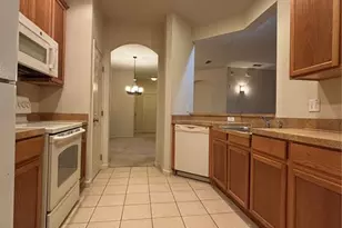 3001 Laurel Run Ln, Kissimmee, FL 34741 - Photo 8