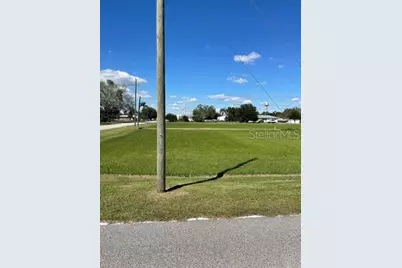 699 Avenue R SW, Moore Haven, FL 33471 - Photo 2