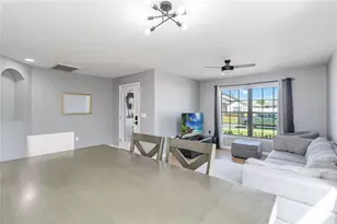 559 Siesta Key Ave, Tavares, FL 32778 - Photo 4