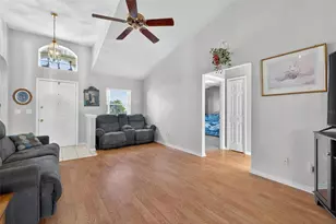 2011 Oakbend Dr, Eustis, FL 32726 - Photo 12