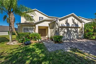 1202 Cumbrian Lakes Ct, Kissimmee, FL 34746 - Photo 2