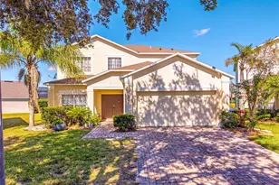 1202 Cumbrian Lakes Ct, Kissimmee, FL 34746 - Photo 4