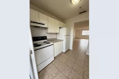 2744 Botts Landing Road #204, Deland, FL 32720 - Photo 2