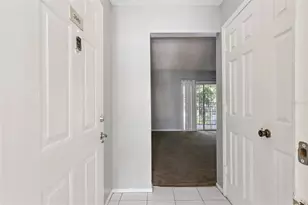 3981 Versailles Dr, Orlando, FL 32808 - Photo 2