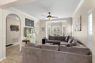 9827 Poplar Pl, Orlando, FL 32827 - Photo 4